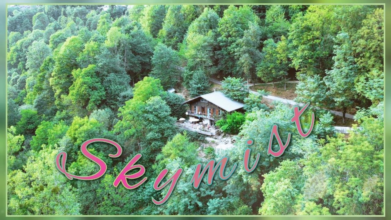 Skymist Maison D'Hotes Biert Bagian luar foto